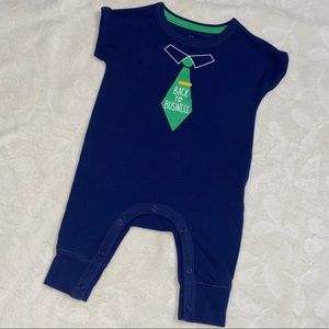 Cat & Jack baby boy romper NB pre-owned